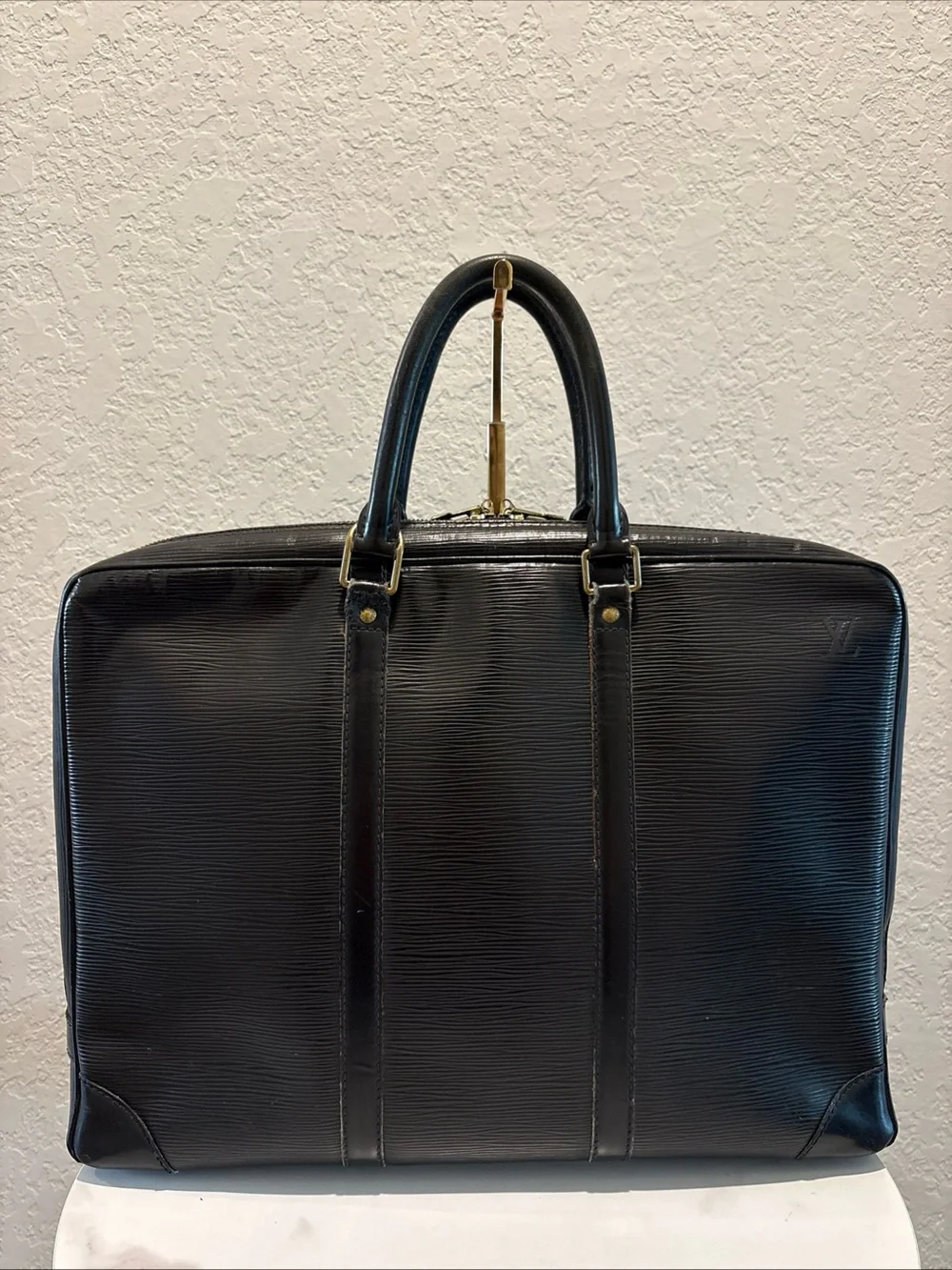 Louis Vuitton BA0996 Porte Documents Voyage Black Epi Handbag